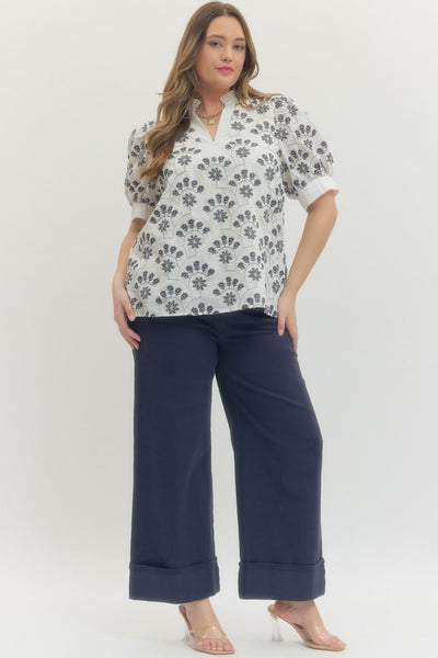 GG Entro Oatmeal Top with Floral Embroidery
